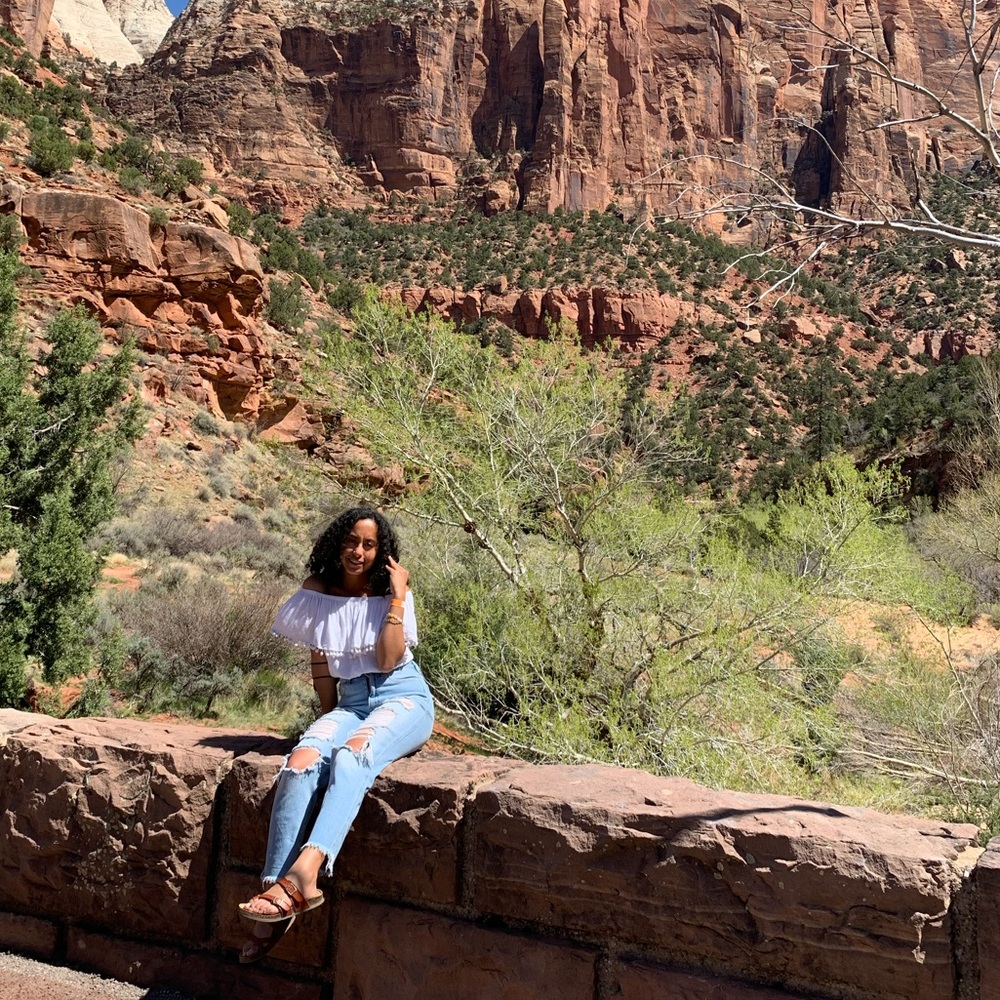 Meet your Posher, Sara